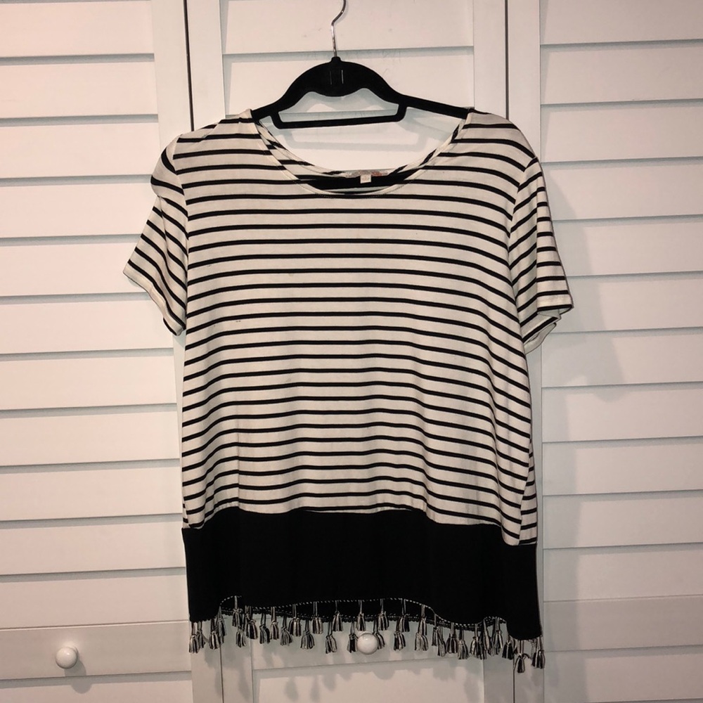 Gianni Bini white & black striped fringe t shirt